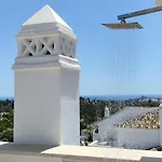 3 Bedroom Duplex Penthouse With Stunning Rooftop Solarium And See Views