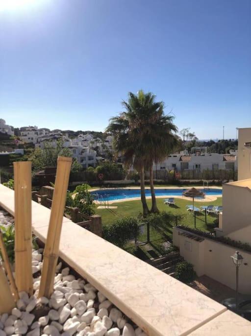 3 Bedroom Duplex Penthouse With Stunning Rooftop Solarium And See Views