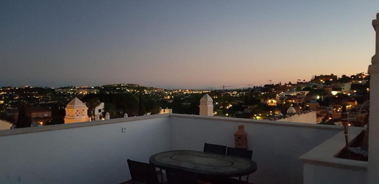 3 Bedroom Duplex Penthouse With Stunning Rooftop Solarium And See Views