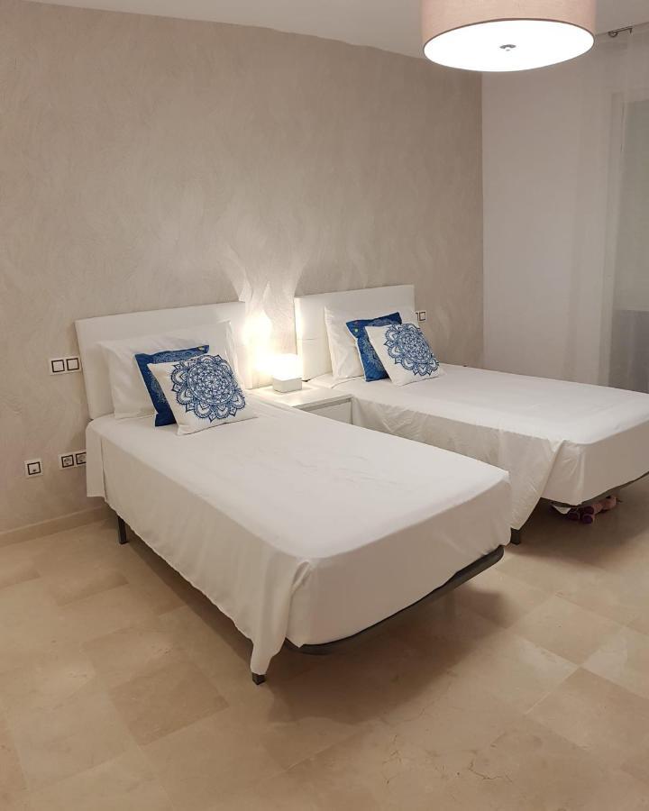 3 Bedroom Duplex Penthouse With Stunning Rooftop Solarium And See Views * Marbella