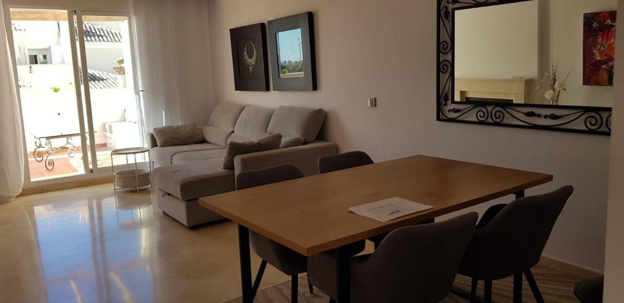Apartment 3 Bedroom Duplex Penthouse With Stunning Rooftop Solarium And See Views Marbella