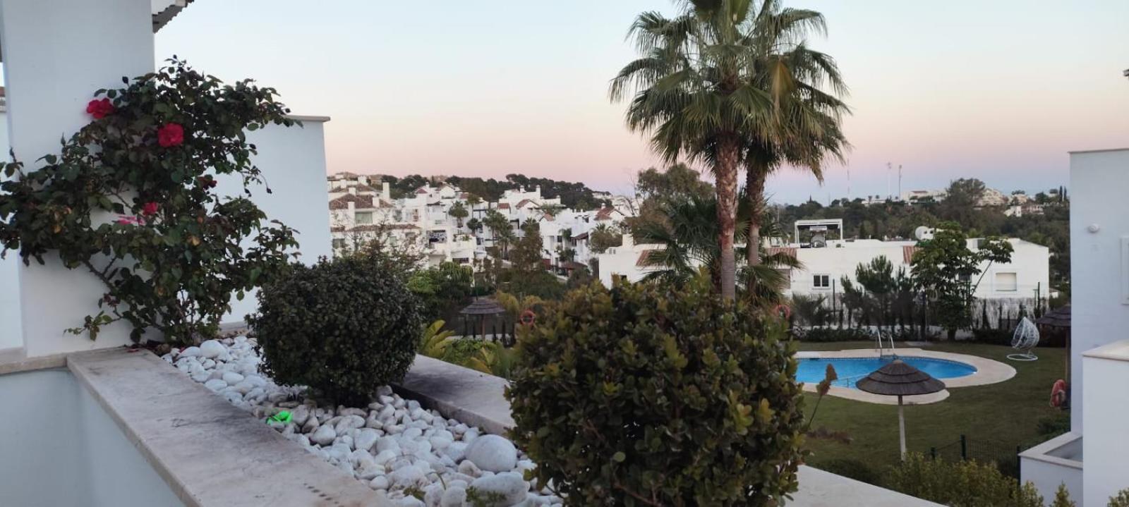 3 Bedroom Duplex Penthouse With Stunning Rooftop Solarium And See Views